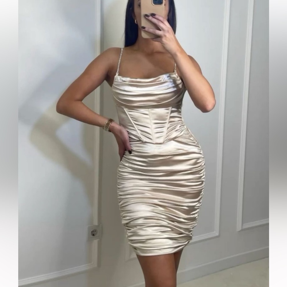 Hera Collection Elegant Cream Ruched Mini Dress